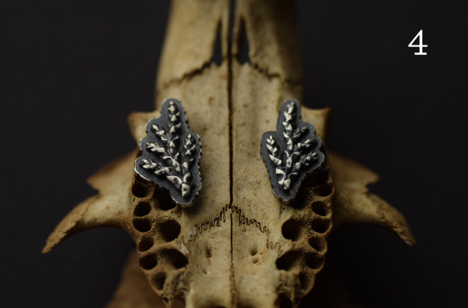 Fern Cutout Stud/Climbers