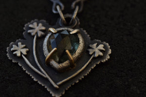 Moss Aquamarine Clover Patch Necklace