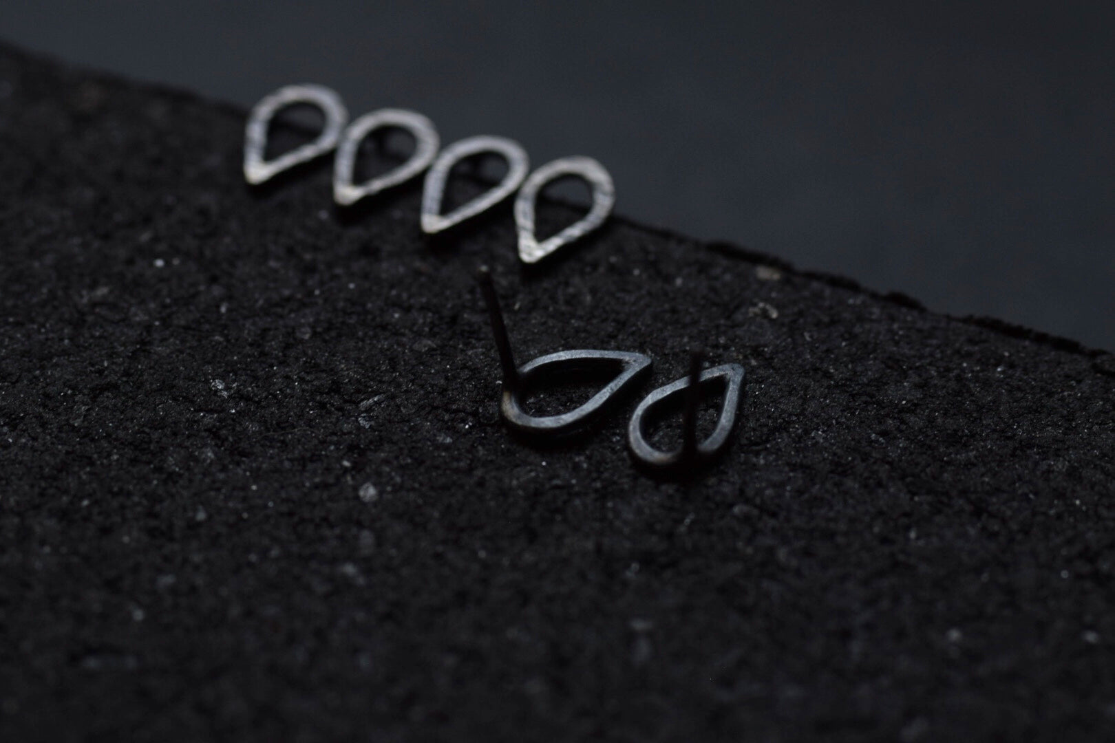 Hollow Leaf Studs