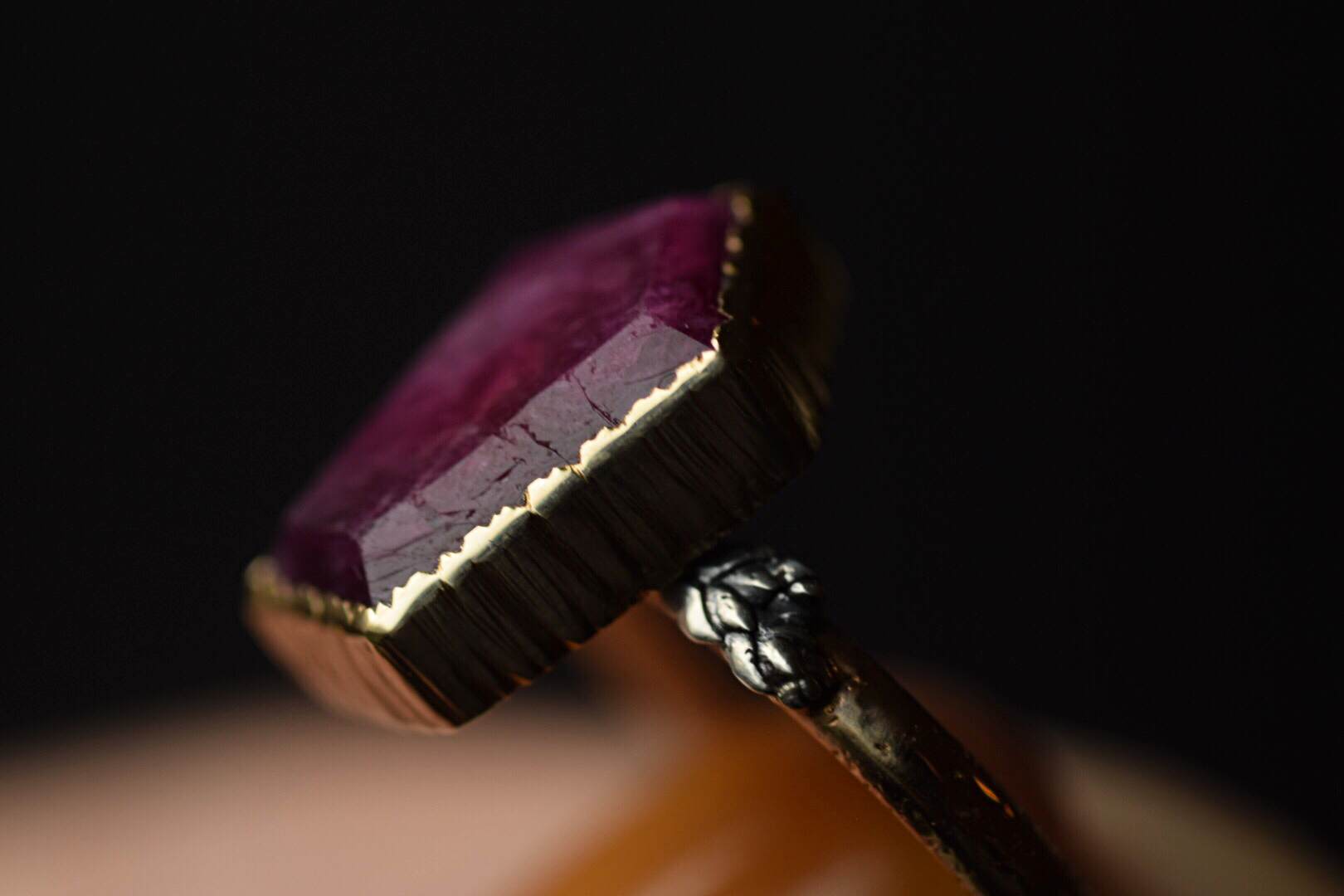 14k Gold Raw Ruby Coffin Ring - Size 6