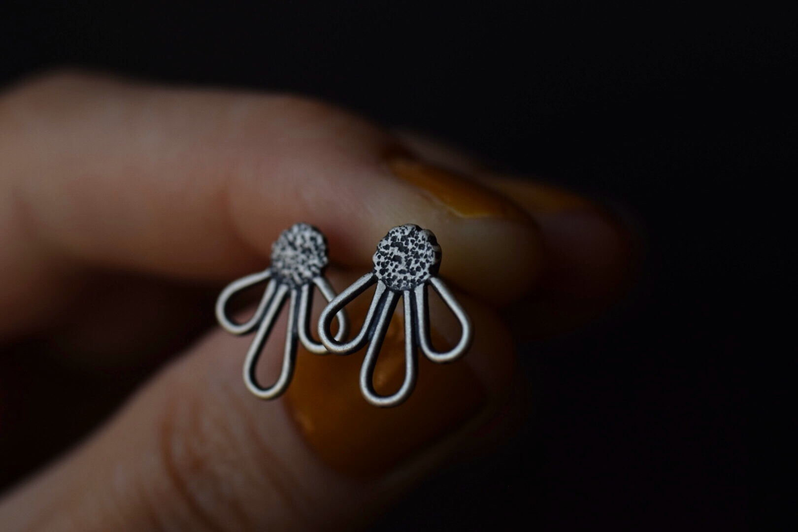 Black Eyed Susan Studs