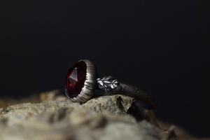 Garnet Fern Ring - Size 7