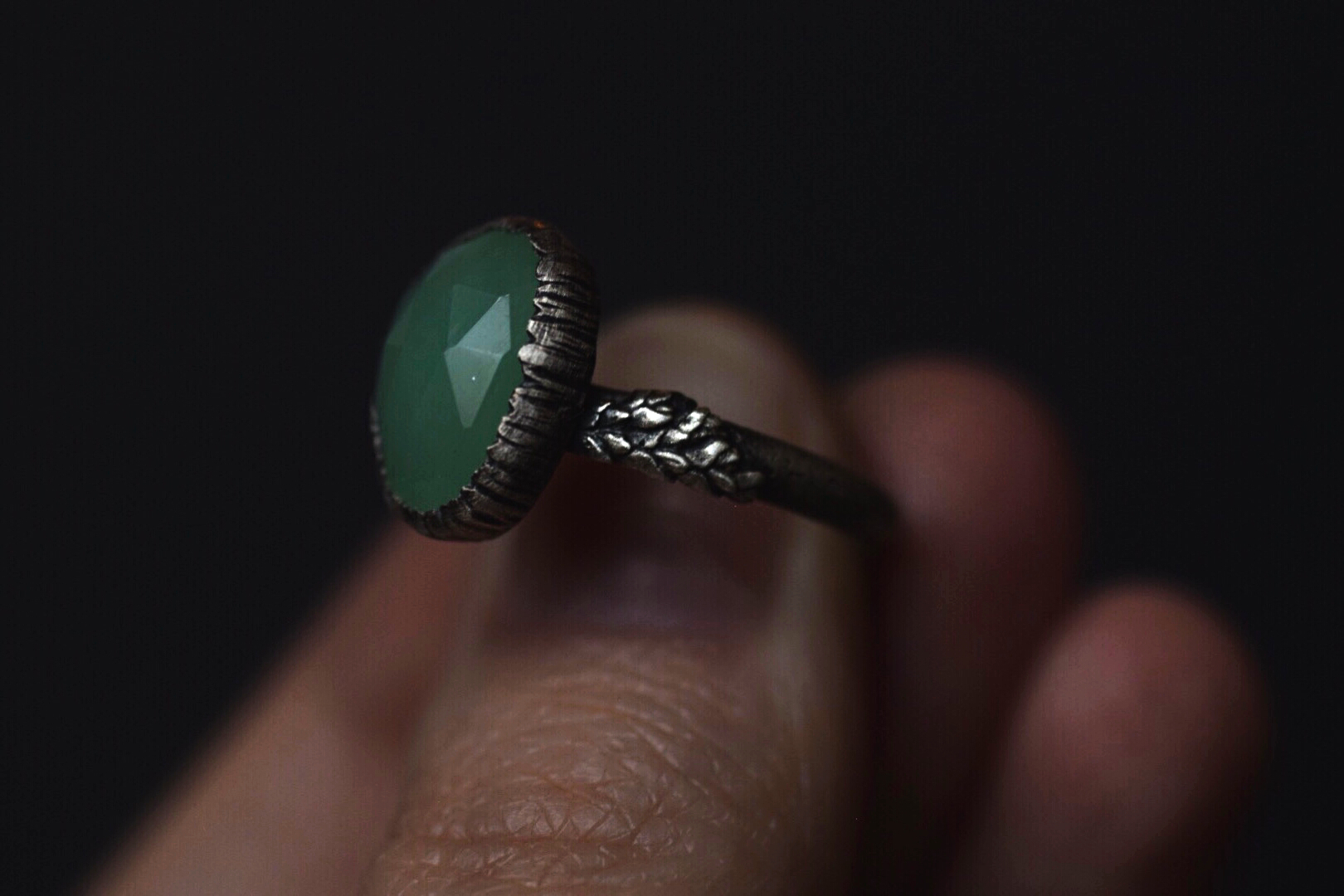 Chrysoprase Fern Ring - Size 7.5