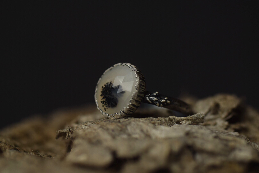 Dendritic Agate Fern Ring - Size 8