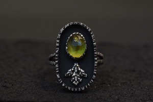 Peridot Shadowbox Ring - Size 9