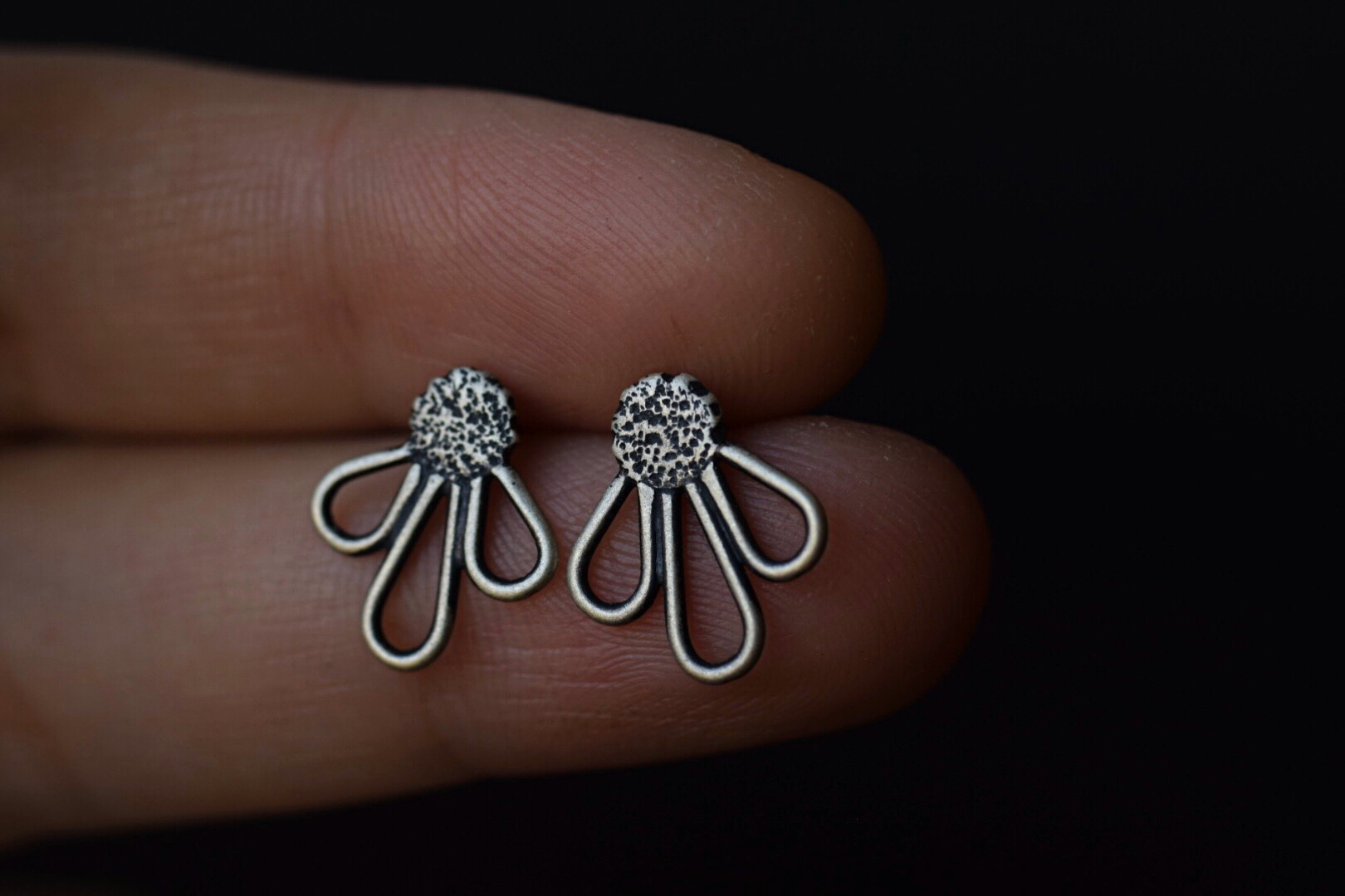 Black Eyed Susan Studs